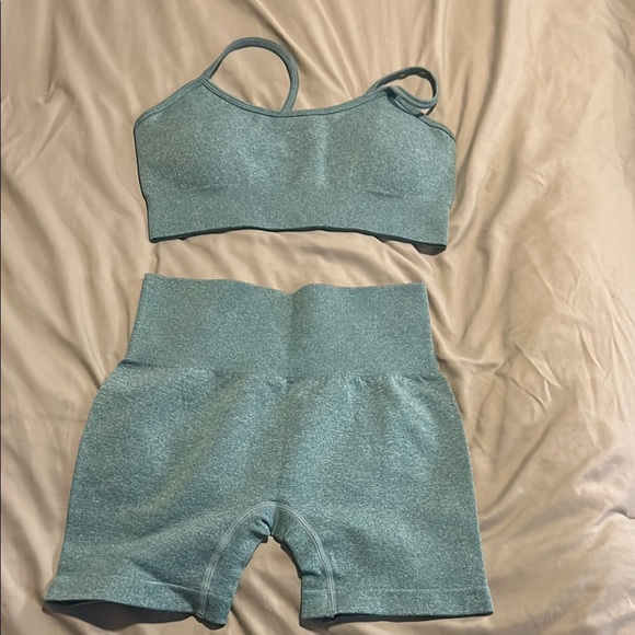 Blue Sports Bra with Scoop Neckline and Stretchy Fabric - Picture 1 of 5